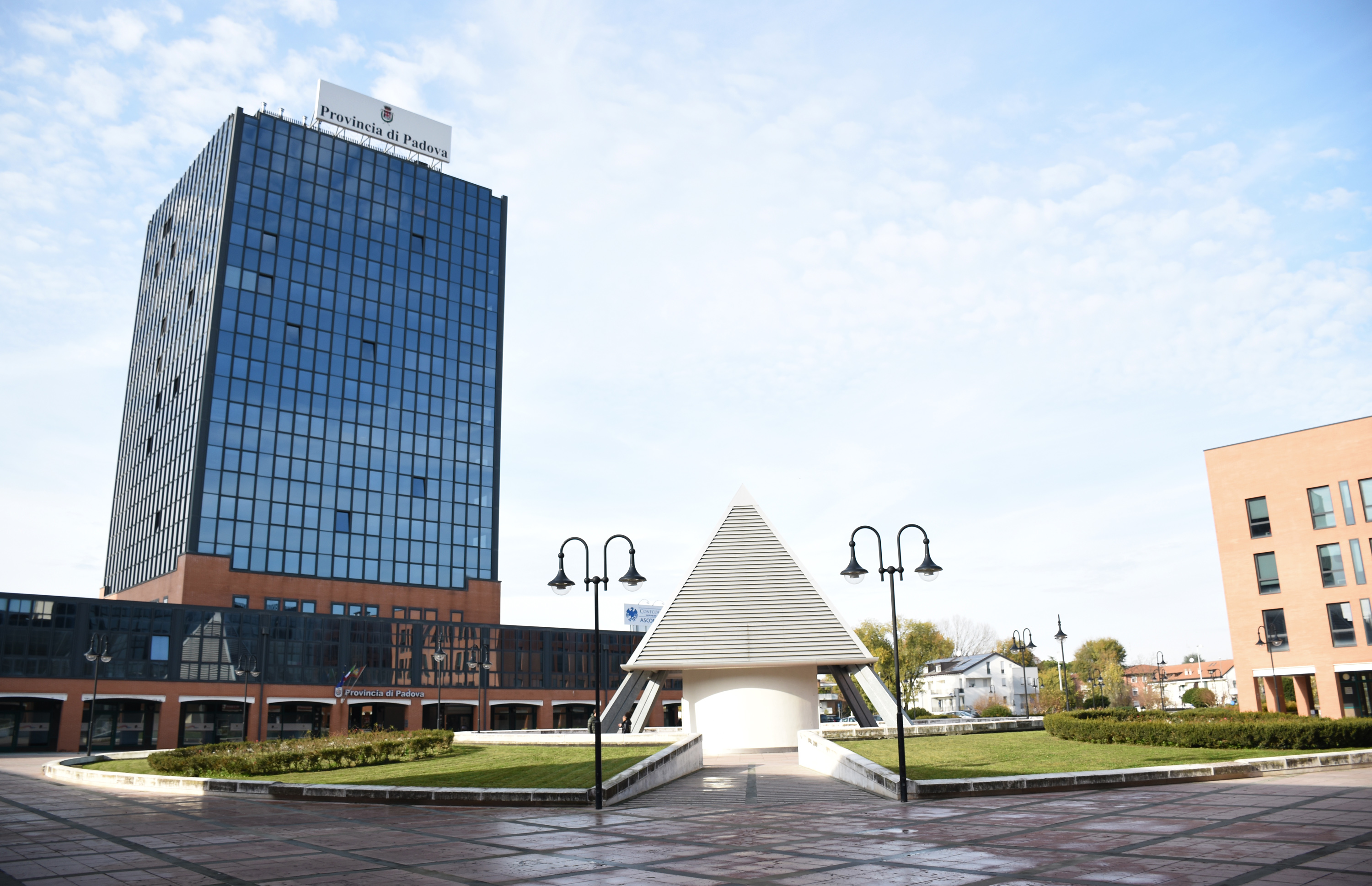 img-terza-torre img-terza-torre
