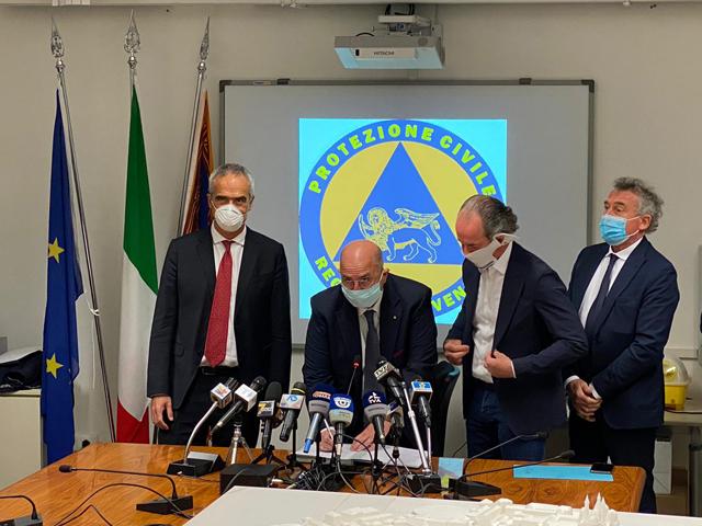 Firma accordo per il nuovo ospedale Firma accordo per il nuovo ospedale