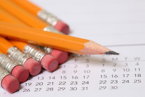 immagine calendario e matite immagine calendario e matite