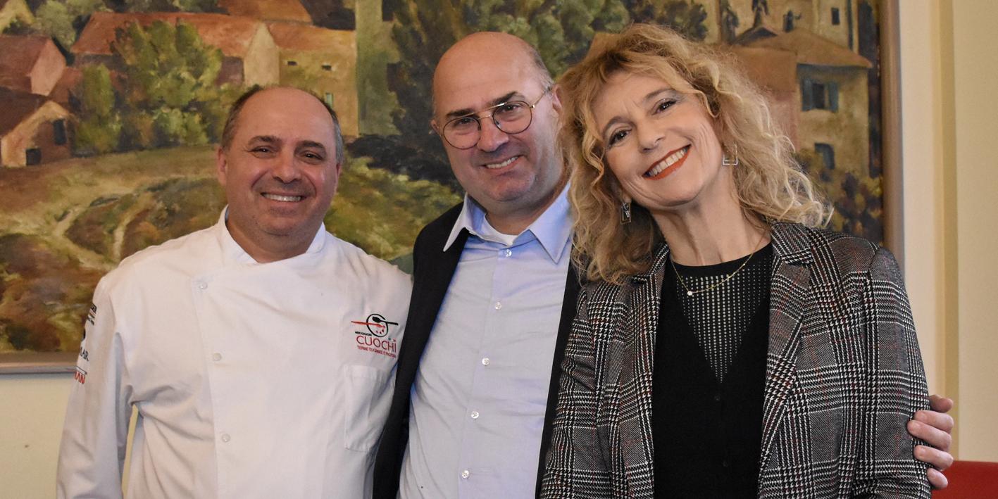 Foto di gruppo dei partecipanti alla conferenza stampa Foto dei partecipanti all'incontro