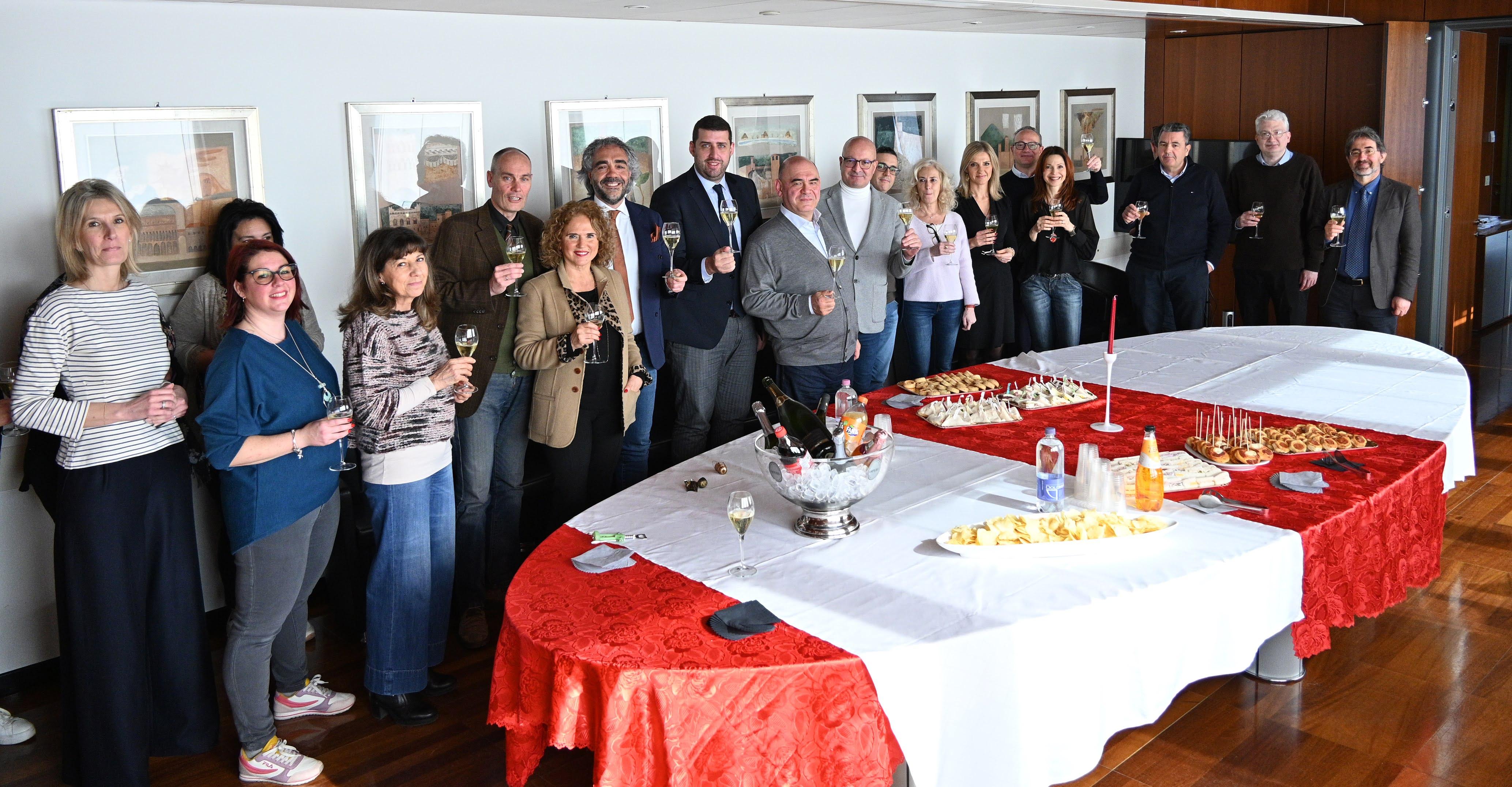 auguri pensione Zampieri foto di gruppo