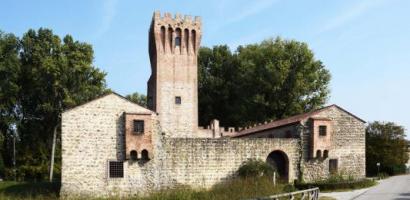 esterno castello esterno castello
