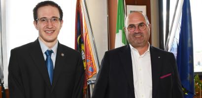 Il presidente della Provincia di Padova Fabio Bui ha incontrato Giulio Deangeli Il presidente della Provincia di Padova Fabio Bui ha incontrato Giulio Deangeli