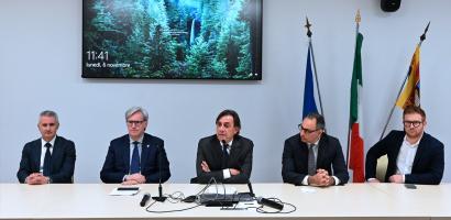 conferenza stampa - finanziamento Regione Veneto alla bonifica della scuola Rolando da Piazzola conferenza stampa - finanziamento Regione Veneto alla bonifica della scuola Rolando da Piazzola