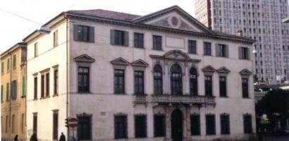 img facciata palazzo palazzo cavalli